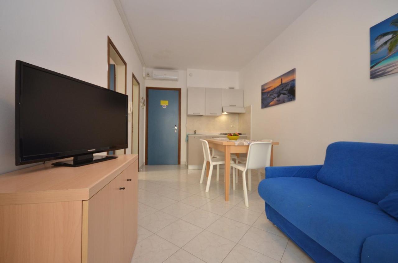 Residenza Marco Polo Apartment Lignano Sabbiadoro Exterior photo